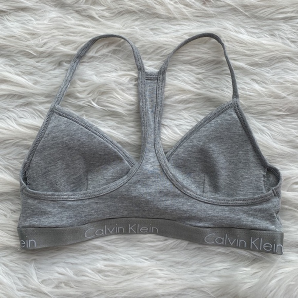 Calvin‎ Klein | V-neck Racerback Bralette - Picture 7 of 11